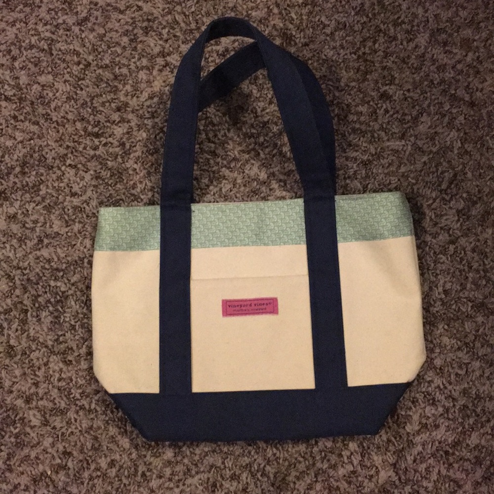 Vineyard Vines small purse